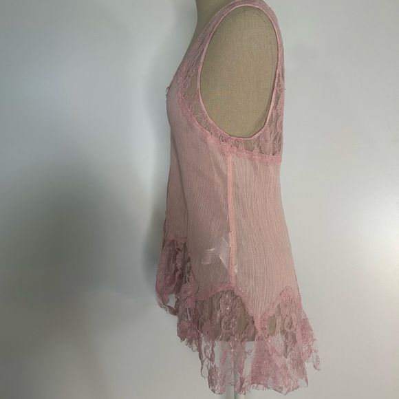Forever21 pink sheer lace top L - Picture 2 of 16